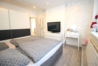 PREDAJ POLDOM s garážou Šimonovany s poz. 398 m² - 12