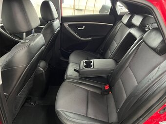 Hyundai i30 1.6i 99kw VYHŘ.SEDAČKY ALU PO ROZVODECH SERVISKA - 12
