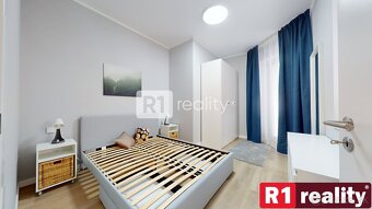 Jedinečný 3 izbový byt 64 m2+ 8 m2 balkóny + parking, Piešťa - 12