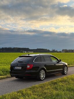 Škoda Superb 2.0 dsg Combi - 12