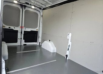 Ford transit L3H2 2.0 TdCi 131 - ročnik 2020 - 12