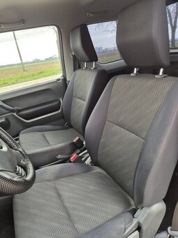 Suzuki JIMNY r.v. 2013, 58 080 km, čierna metalíza - 12