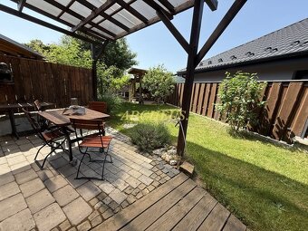 3 izbový MEZANÍN, 96 m2, Sabinov, pozemok 619 m2 ( 1/2 ) - 12