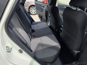 TOYOTA  AURIS 1.6 i 97KW MT 6 r.v. 2018 EXECUTIVE - 12