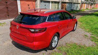 Renault Megane IV GrandTour v TOP stave - 12
