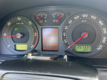 Škoda superb 1,9 TDI - 12