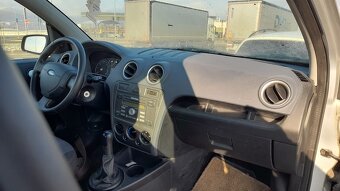 Ford fusion - 1,4 TDCI  Rok  2008 - 12