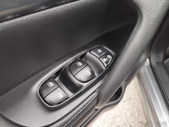 Nissan Qashqai Benzín DIG-T 140 Tekna, 103kW, M6, Top Stav. - 12