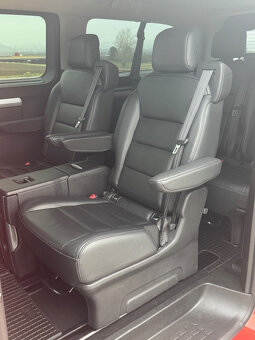 Opel Zafira VIVARO Tourer - 12