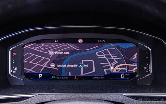 Volkswagen Passat Variant 2.0 TDI BMT Highline DSG - 12