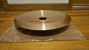 Paiste 2002 Classic 18" China - 12