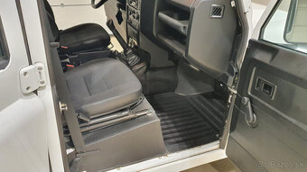 Land Rover Defender 2.2 TDCI, 2012, 76 000 km - 12