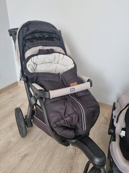 Chicco Trio Active - 12