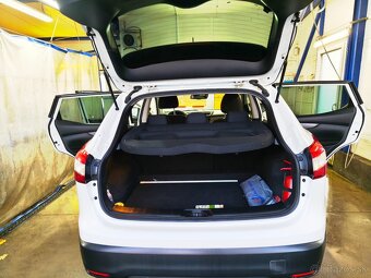 Predám Nisan Qashqai Diesel1,6 dCi - 12
