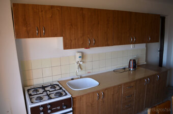 predám rodinný dom, chatu - 12