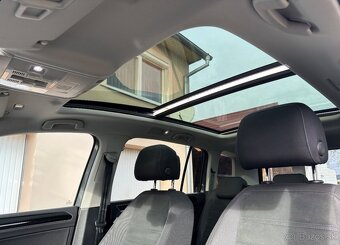 Volkswagen Touran 1.6 TDI DSG7 - 12