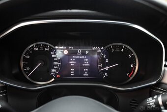 Jaguar F-Pace 3.0 I6 P400 MHEV R-Dynamic Black AWD A/T - 12