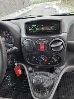 Fiat doblo 1.4i 2009 - 12