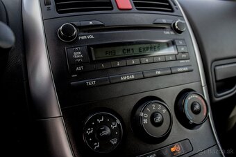 Toyota Auris - 12