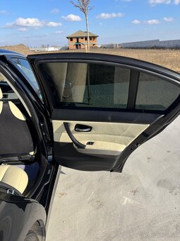 Predám BMW E90 330d - 12
