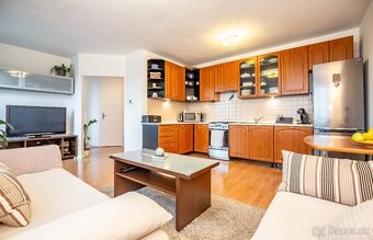 ENERGICKÝ 3 IZB. BYT S BALKÓNOM V TICHEJ ČASTI TRNAVY - 12