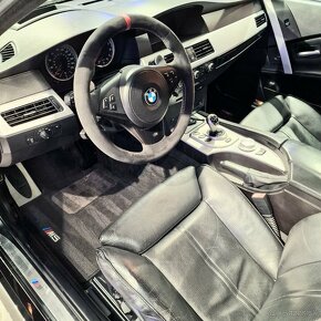 BMW M5 V10 373kw - 12