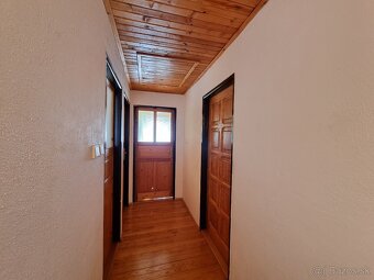 Priestranný rodinný dom s nádherným výhľadom - Hriňová - 12