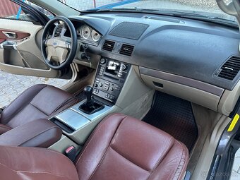 Volvo XC90 2,4 D5 AWD manuál - 12