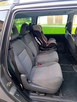 Seat Alhambra 1.9TDI 96KW 7miest Xenón Webasto Ťažné - 12