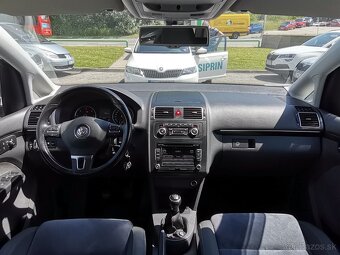 Volkswagen Touran 2.0 TDI Highline - 12