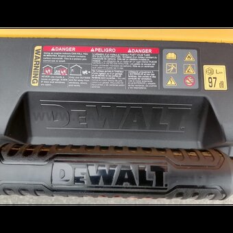 benzínová trojfázová elektrocentrála - 12