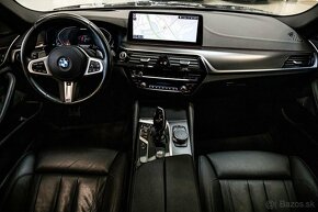 BMW M550i - 12