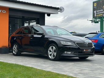 Škoda Superb Combi 2.0 TDi DSG - 12