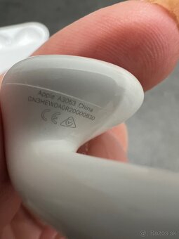 Apple AirPods 4 - 12