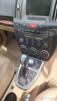 Freelander 2 HSE 2,2 na diely - 12