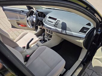 Mitsubishi Lancer 1.6 MIVEC Invite - 12