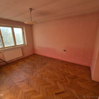 TIMA Real ponúka na predaj 3-izbový byt s balkónom, garážou - 12