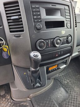 Mercedes-Benz Sprinter odtahovka zalamovací 2014, 3,0 diesel - 12