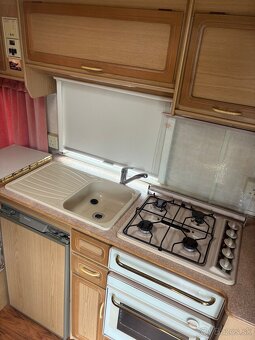 Obytný príves Swift Farway 460 r.v 2007 - 12