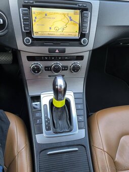 VW Passat variant B7 - 12
