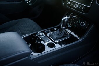 Volkswagen Touareg 3.0 V6 TDI BlueMotion - 12