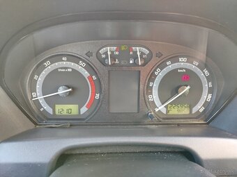 Škoda Fabia 1.4 16V 55kw - 12