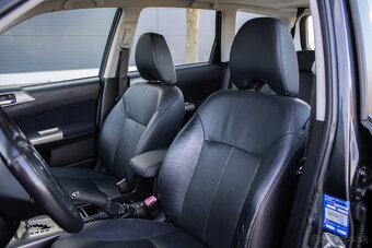 Subaru Forester 2.0 SX 4x4 Benzín Automat - 12