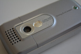 Sony Ericsson K300i s krabičkou IMEI sedí Zberatelský kus - 12