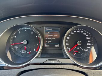 VOLKSWAGEN PASSAT, 1,5 TSI, MANUÁL, 6/2019,LEN 98 826KM - 12