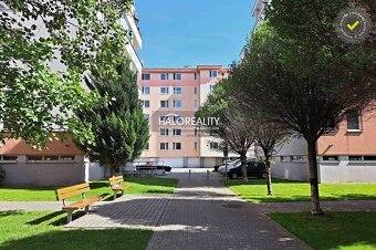 HALO reality - Predaj, dvojizbový byt Bratislava Ružinov, Tr - 12