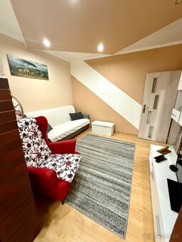 3 izbový rekonštruovaný byt s vlastným kúrením,72 m2, Lipany - 12