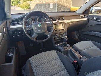 Skoda Superb 2.0 TDI combi - 12