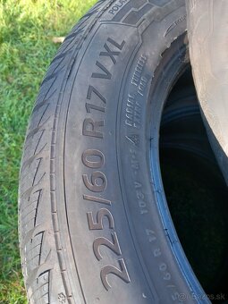 225/60 r17 zimne pneumatiky - 12