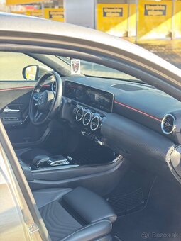 Mercedes Benz A180d Sedan, r. 2019 - 12